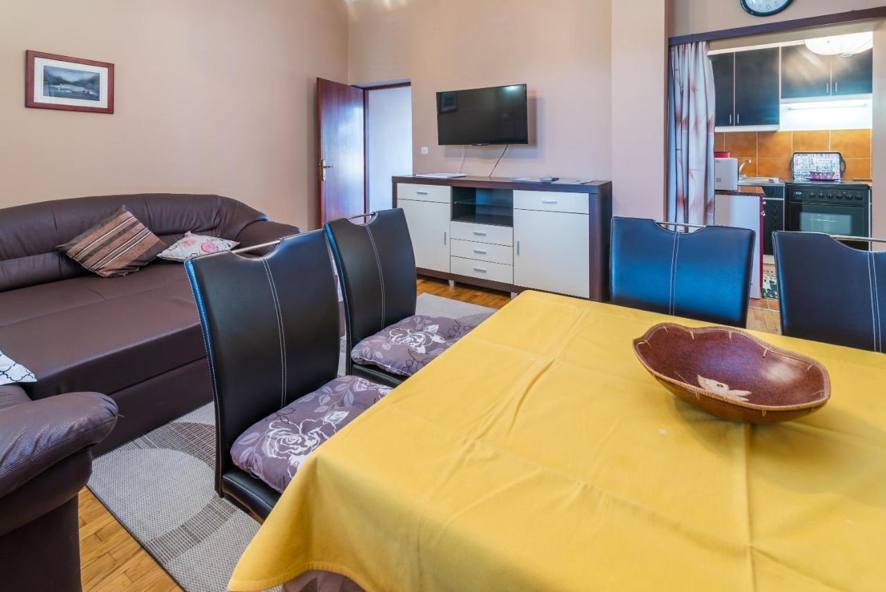 Belvedere Apartments Крк Екстер'єр фото