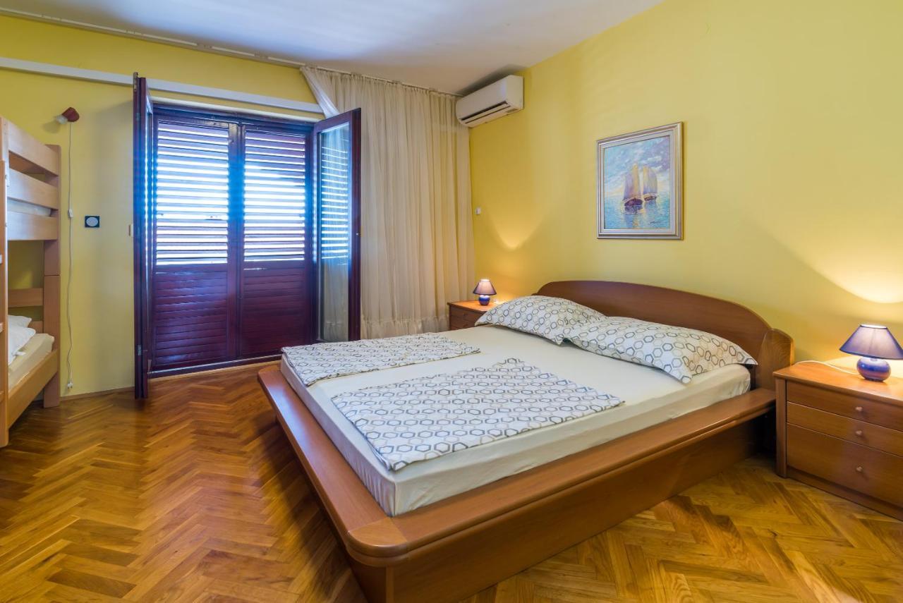 Belvedere Apartments Крк Екстер'єр фото